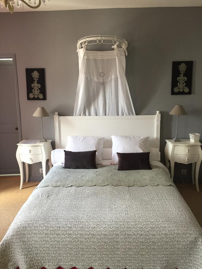 La Maison Du Baloir Thairé Екстериор снимка